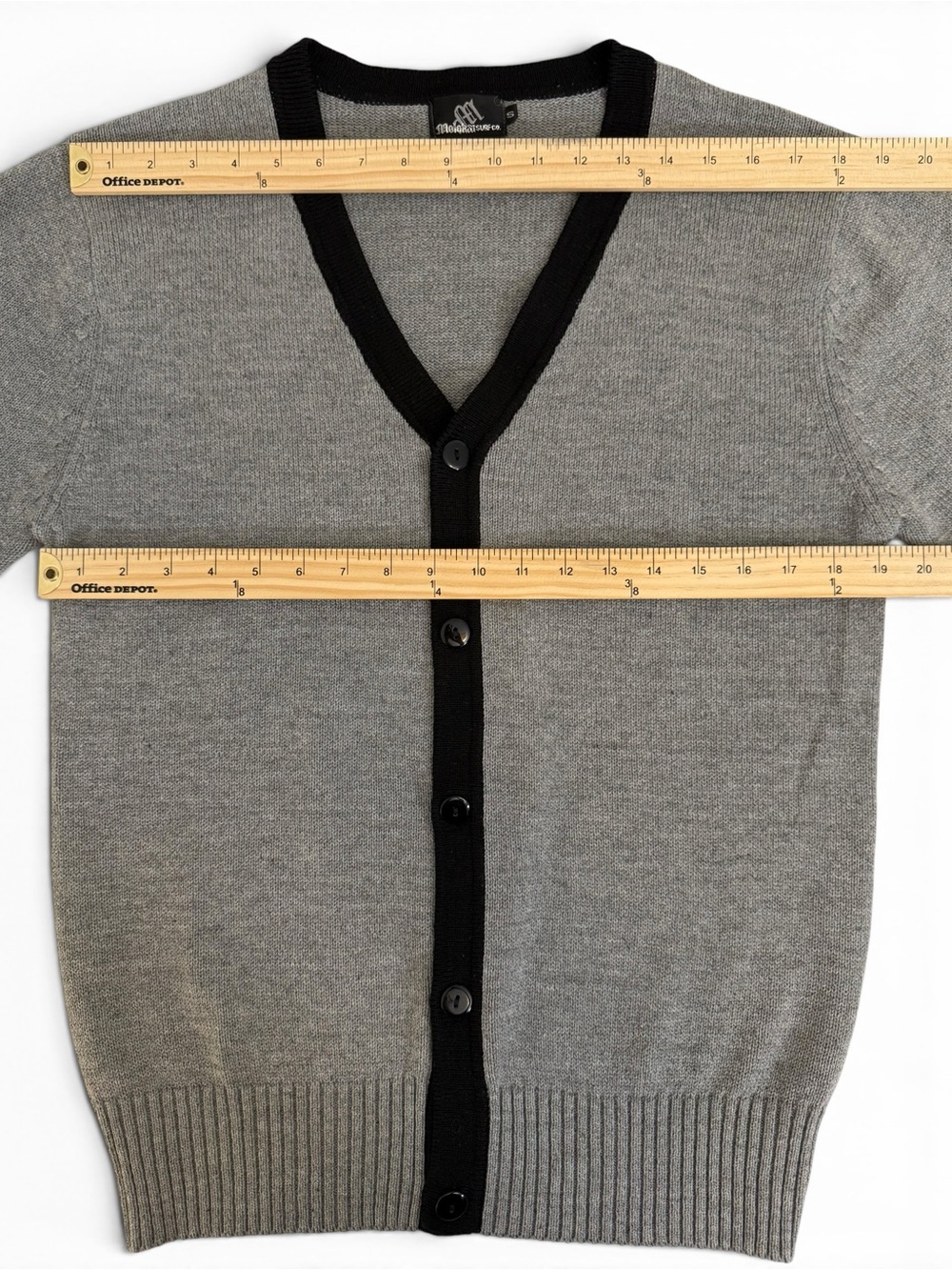 Molokai Surf Gray Black Cardigan Sweater Men’s Small Preppy Academia - Picture 6 of 10
